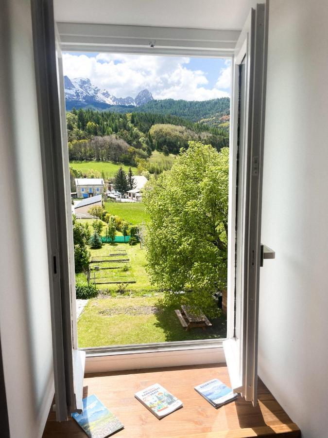 Studios Neufs - Coeur De Barcelonnette - Parking Prive 외부 사진